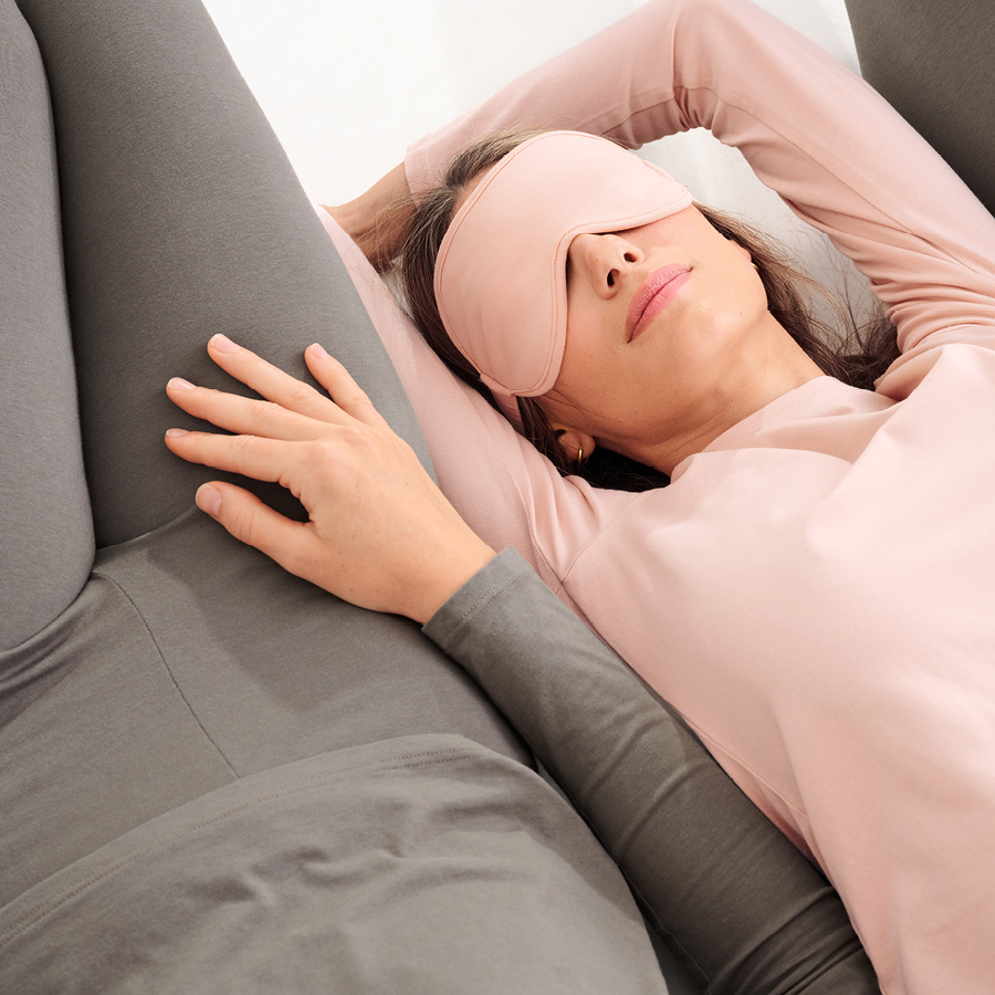 Lepotni_spanec_s_stilom_Lisca_Beauty_Sleep